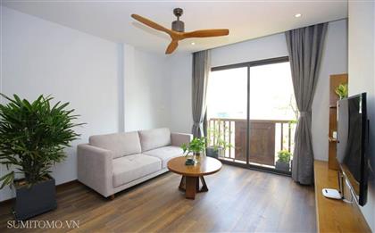 3 bedrooms for rent in Kim Ma, lake view, near Lotte, Daewoo