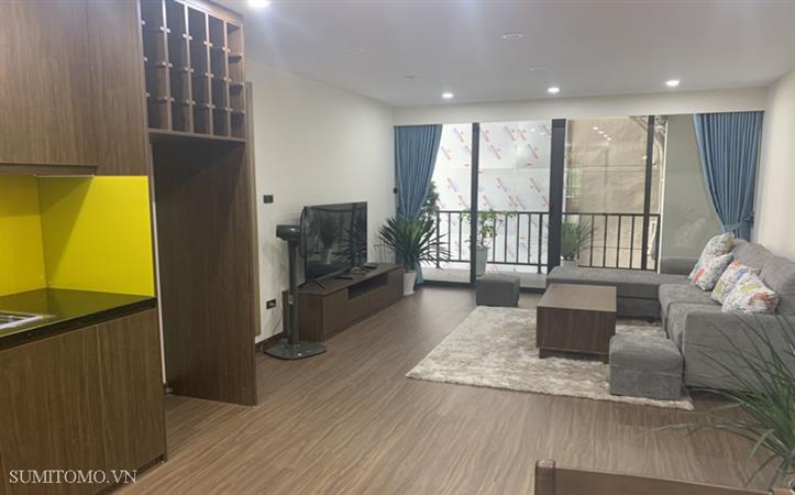 Căn hộ dịch vụ cho thuê có ban công, rộng, nội thất mới hiện đại , phù hợp cho khách nhật