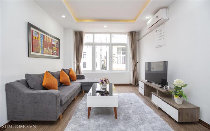 Căn hộ dịch vụ 1 ngủ riêng biệt 65m2  cho thuê tại Phố Linh Lang cho khách nhật