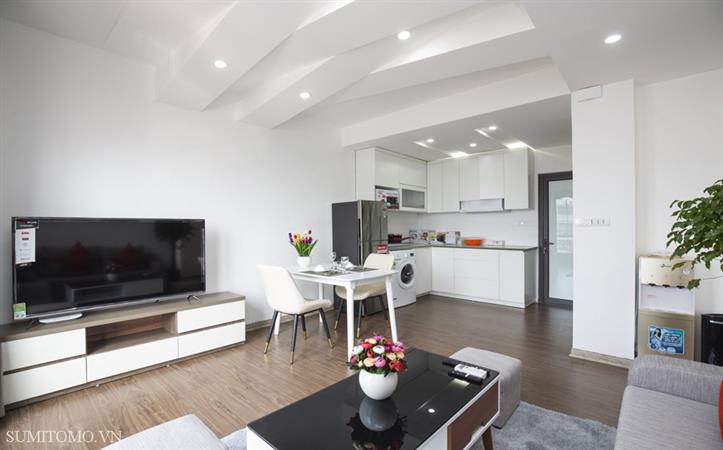 Sumitomo Building for rent 1 bedroom at Dao Tan with balcony, steam, bright