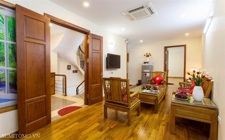Serviced apartment for rent in Thuy Khue street 02 bedrooms - 165 m2, near west lake