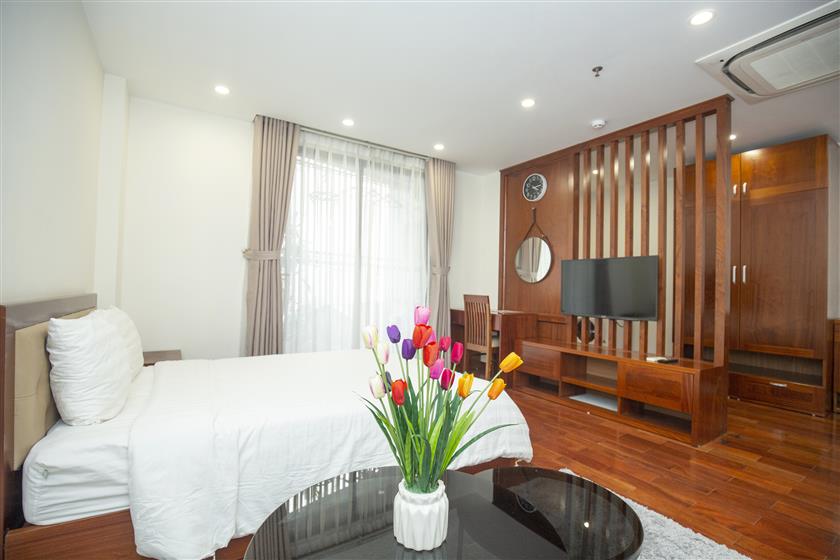 Cho thuê căn hộ 1 ngủ phố Đào Tấn gần Lotte, dịch vụ tiện nghi, nội thất mới