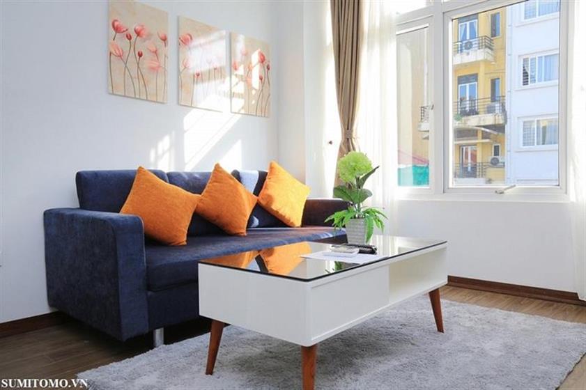  Căn hộ dịch vụ Studio tại 41 Linh Lang, tọa lạc ngay vị trí đắc địa, ngay trung tâm quận Ba Đình Hà Nội: Không gian sống rộng rãi, bếp tiện nghi, nội thất đầy đủ, ánh sáng tự nhiên tuyệt đẹp. Di chuyển tiện lợi, trải nghiệm tuyệt vời